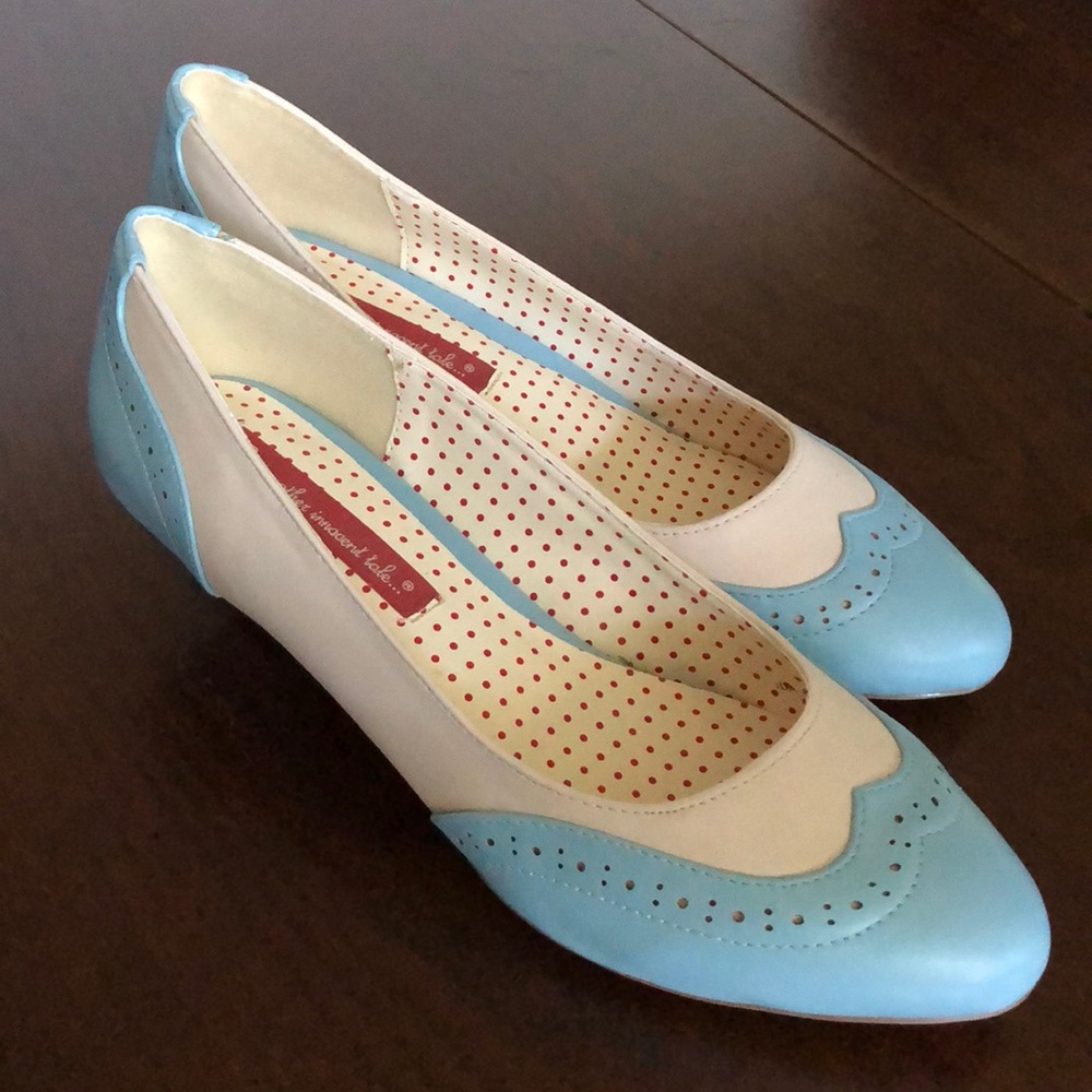 Oxford style heels NWOT